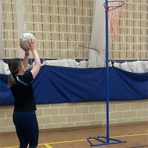 person playing netball