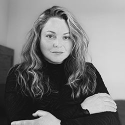 black and white portrait of nicole
